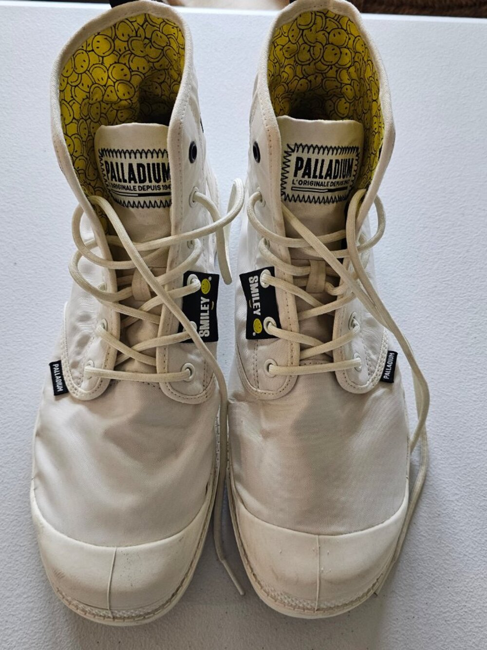 Palladium Womens Mens Pampa Smiley Change Star White (M: 11, W: 12.5) 77221-116M